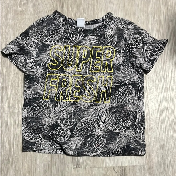 4/$30 Old Navy Kids Graphic Tee - Black and Yellow 3T - Picture 1 of 1